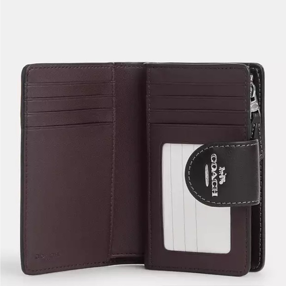 NWT Coach Medium Corner Zip Wallet in Signature Canvas with Heart Print - Picture 3 of 5